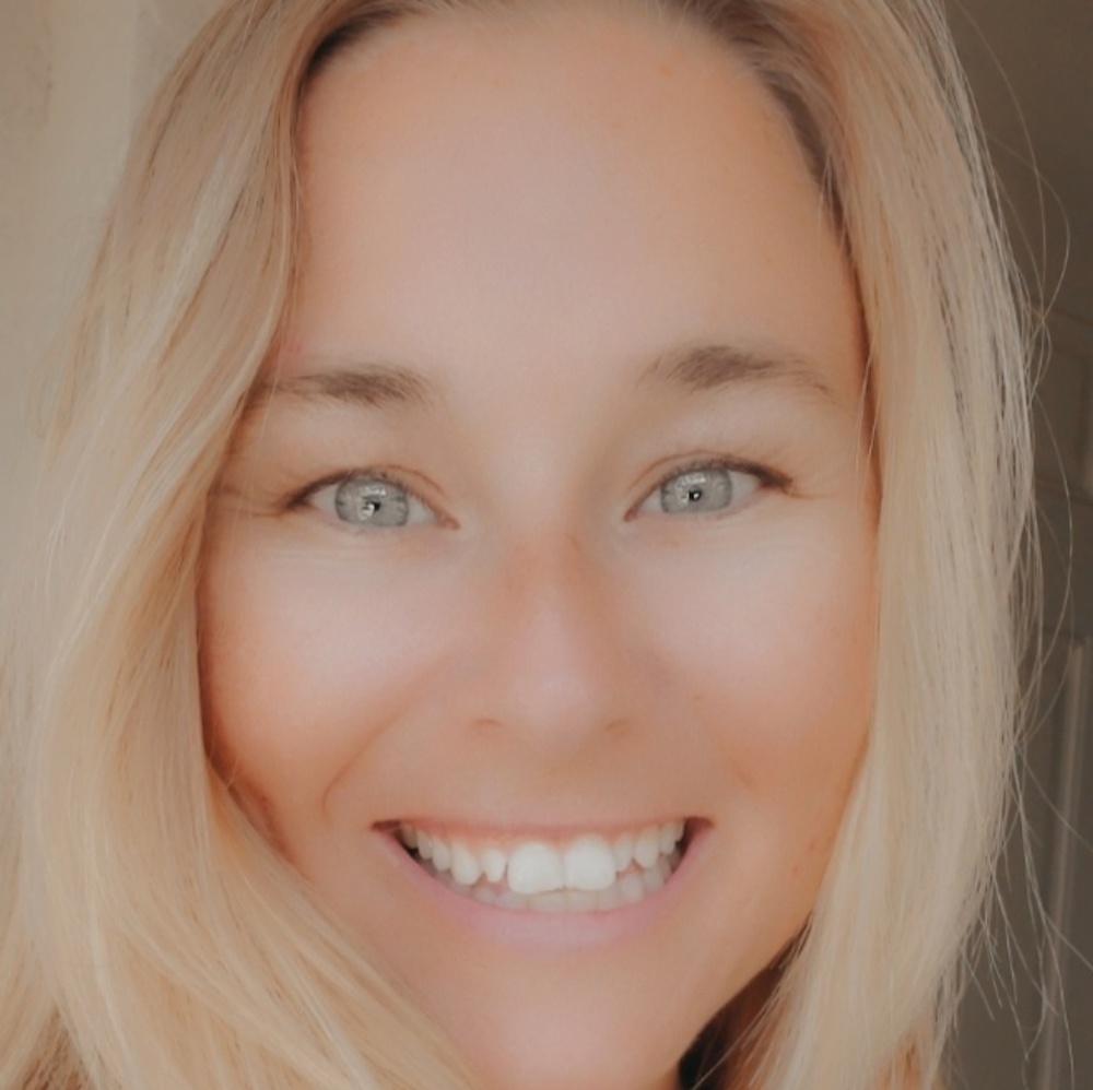 Meet your Posher, Kayla